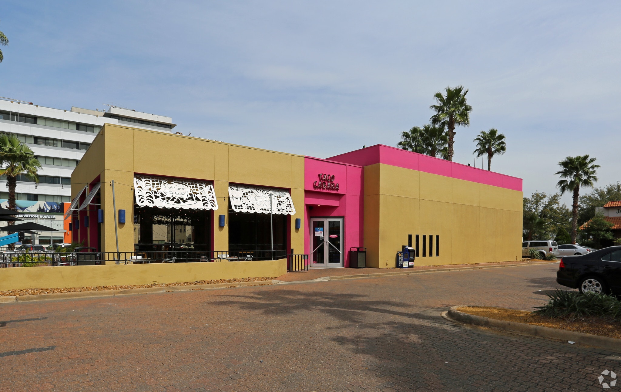 3905 Kirby Dr, Houston, TX à louer Photo principale– Image 1 sur 6