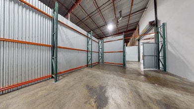 3401 Navigation Blvd, Houston, TX à louer Numérisation 3D Matterport– Image 1 sur 7