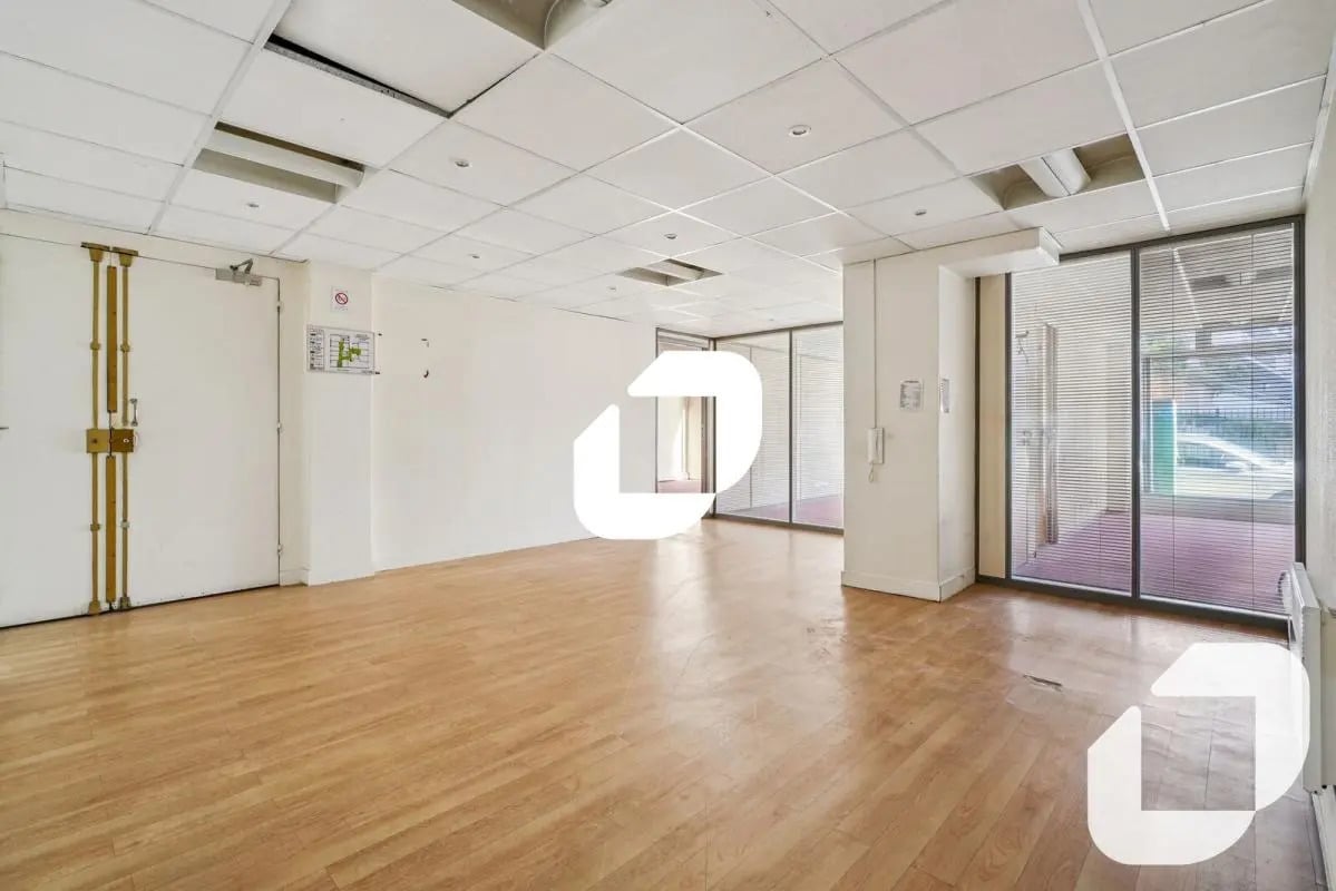 Bureau dans Paris à vendre Photo intérieure– Image 1 sur 15