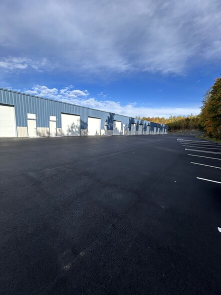 32 Industrial Rd, Prospect, CT à louer - Photo de l’immeuble – Image 2 sur 5