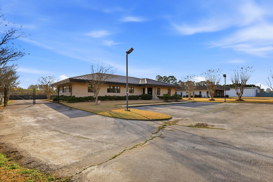 2857 Hull Rd, Kinston, NC à vendre - Photo de l’immeuble – Image 2 sur 44