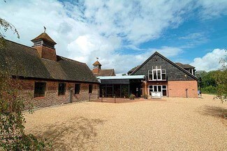 Plus de détails pour Ironsbottom, Reigate - Bureau à louer