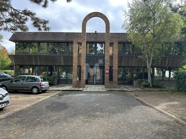 Plus de détails pour Bureau à louer