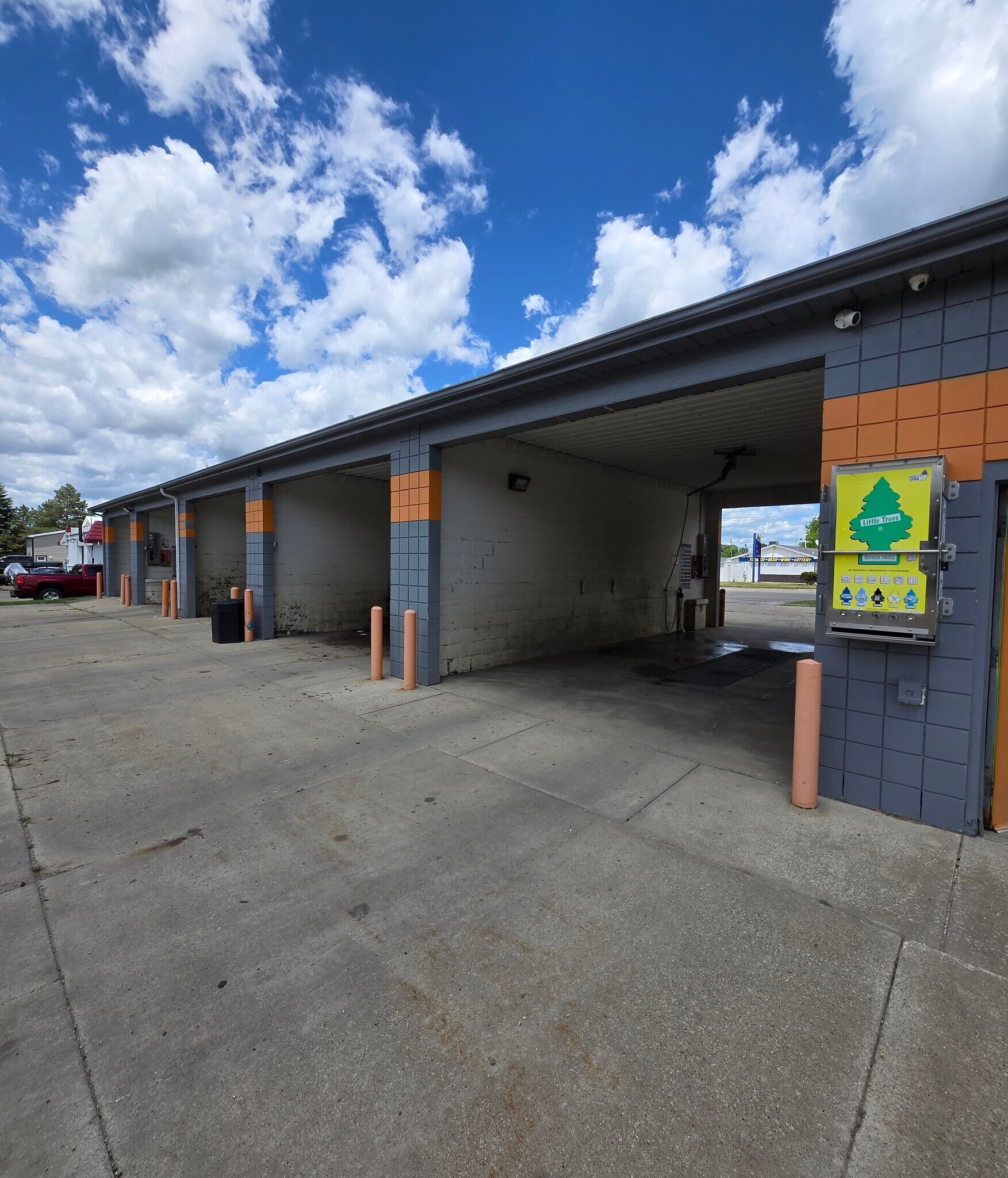 11561 N Saginaw Rd, Clio, MI à vendre Photo de l’immeuble– Image 1 sur 31