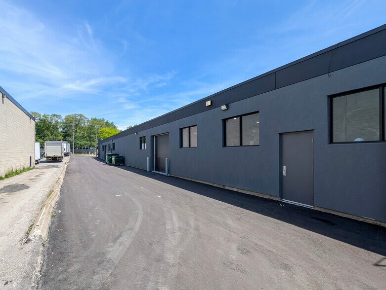 1790 Midland Ave, Toronto, ON à louer - Photo de l’immeuble – Image 3 sur 6