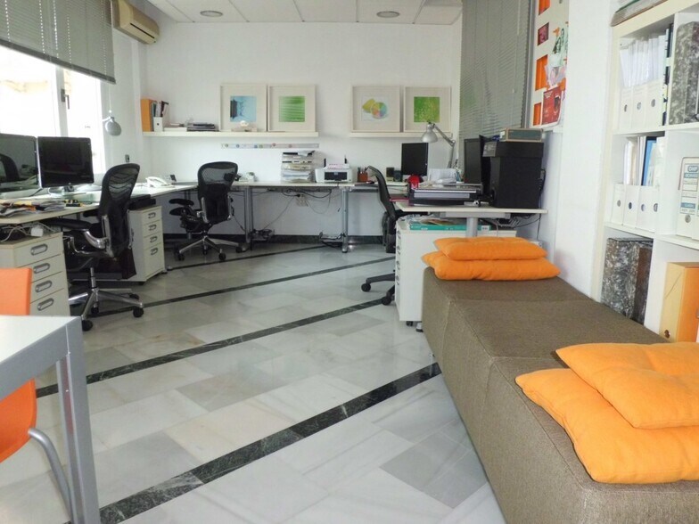 Bureau dans El Ejido, Almería à vendre - Photo de l’immeuble – Image 3 sur 8