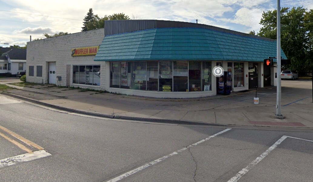 1002 W Chisholm St, Alpena, MI à vendre Photo principale– Image 1 sur 2