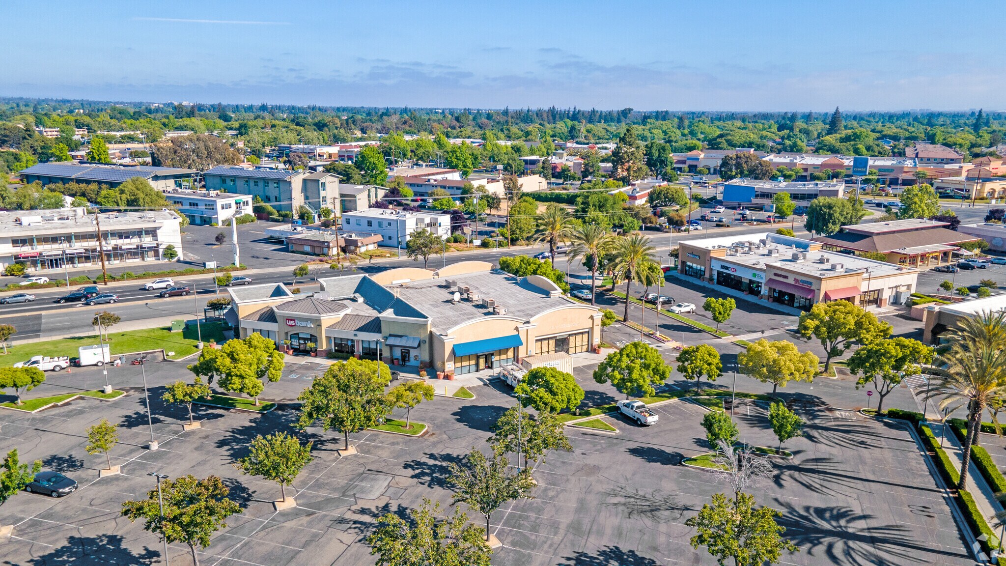 850 El Paseo De Saratoga, San Jose, CA à louer Photo principale– Image 1 sur 14