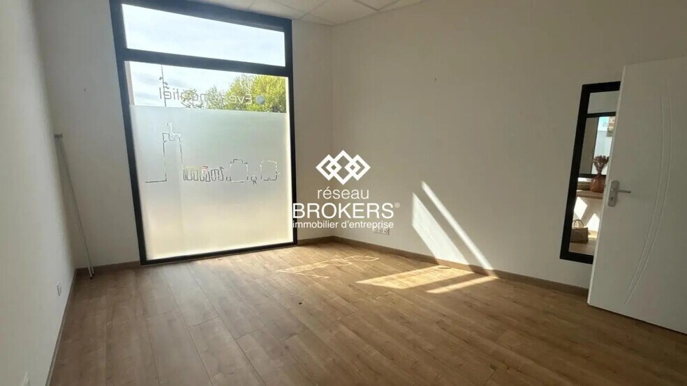 Bureau dans Le Havre à vendre - Photo de l’immeuble – Image 1 sur 8