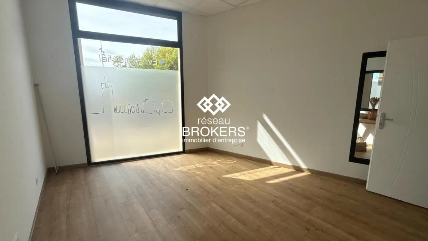 Bureau dans Le Havre à vendre Photo intérieure– Image 1 sur 9
