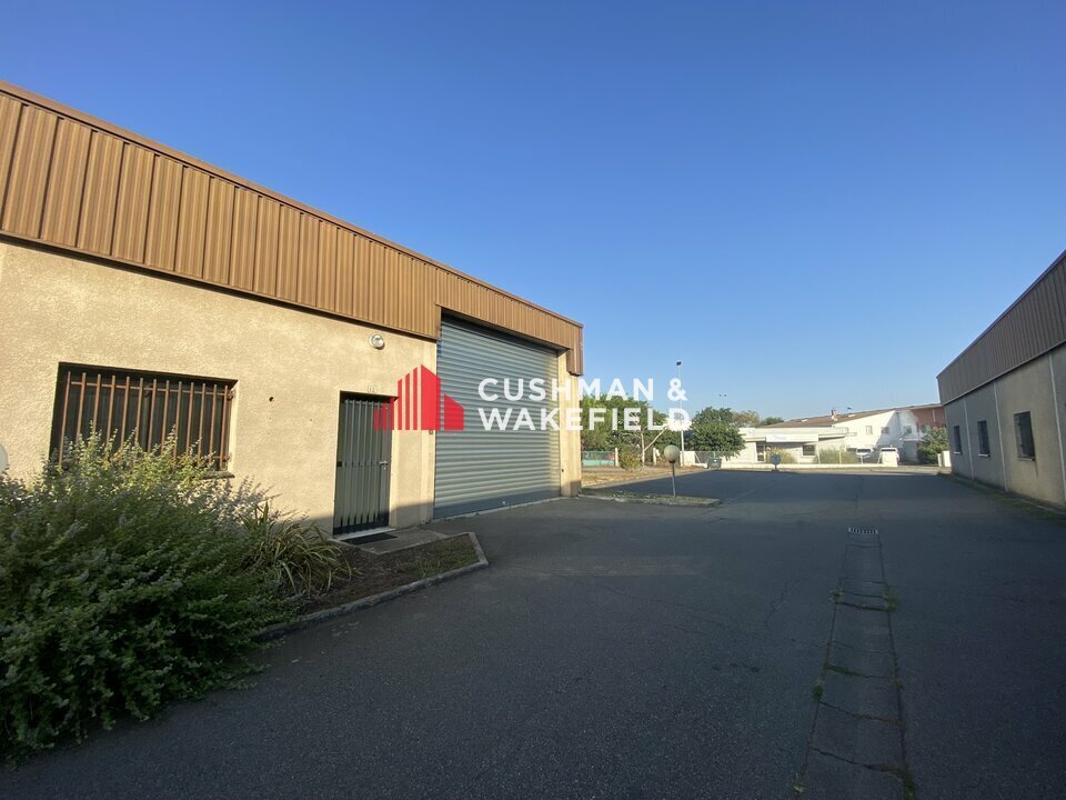 Local d’activités dans Colomiers à louer Photo de l’immeuble– Image 1 sur 6