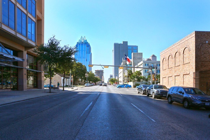 500 E 5th St, Austin, TX à louer - Photo de l’immeuble – Image 3 sur 8