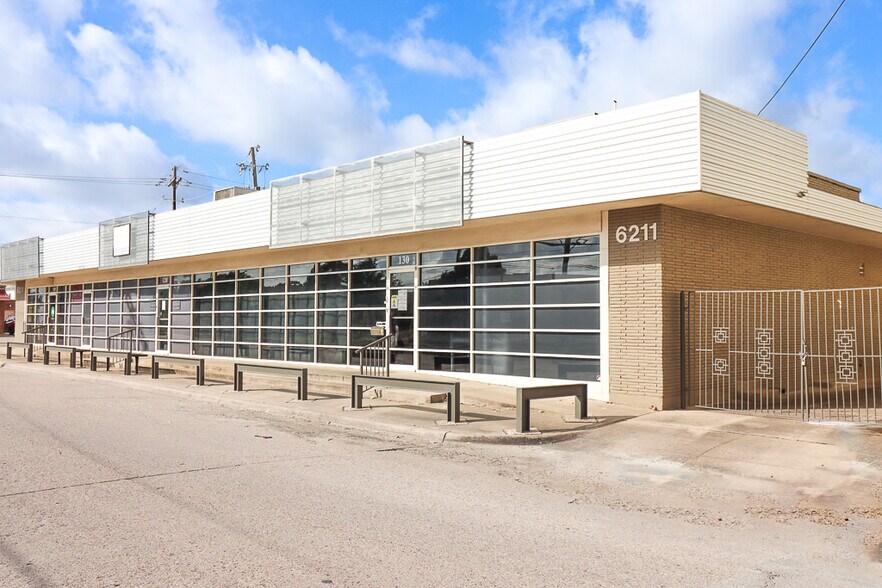 6211 Owens St, Dallas, TX à louer - Photo de l’immeuble – Image 2 sur 21