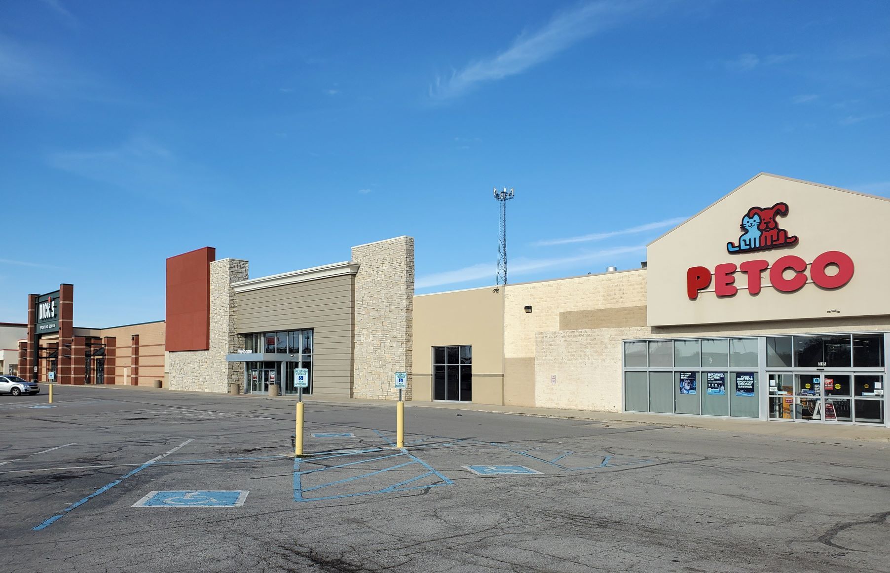 309 E Coliseum Blvd, Fort Wayne, IN à louer Photo de l’immeuble– Image 1 sur 4