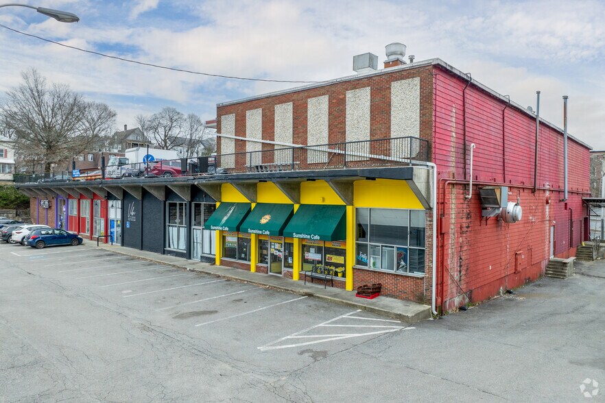 264 High St, Clinton, MA à louer - Photo de l’immeuble – Image 2 sur 4