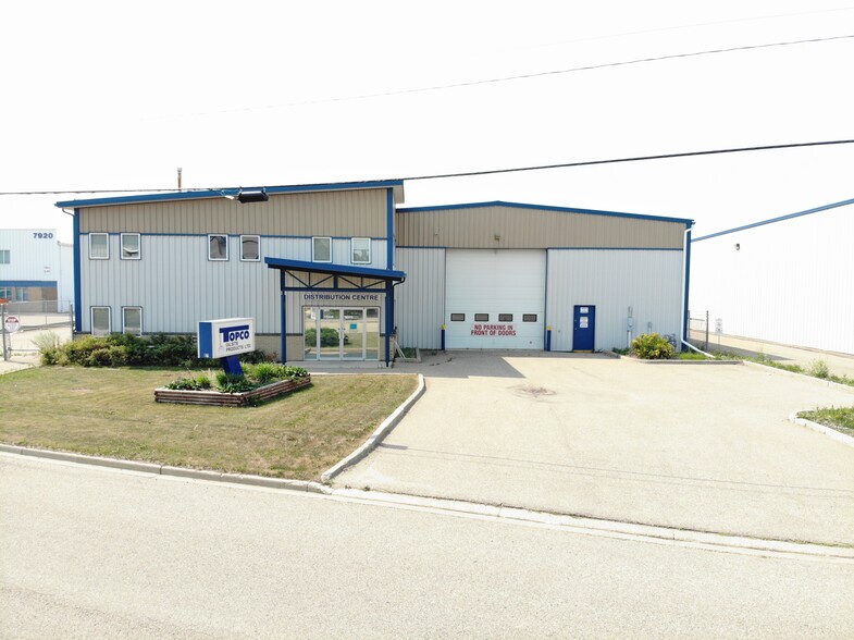 7932 Edgar Industrial Way, Red Deer, AB à louer - Photo de l’immeuble – Image 1 sur 13