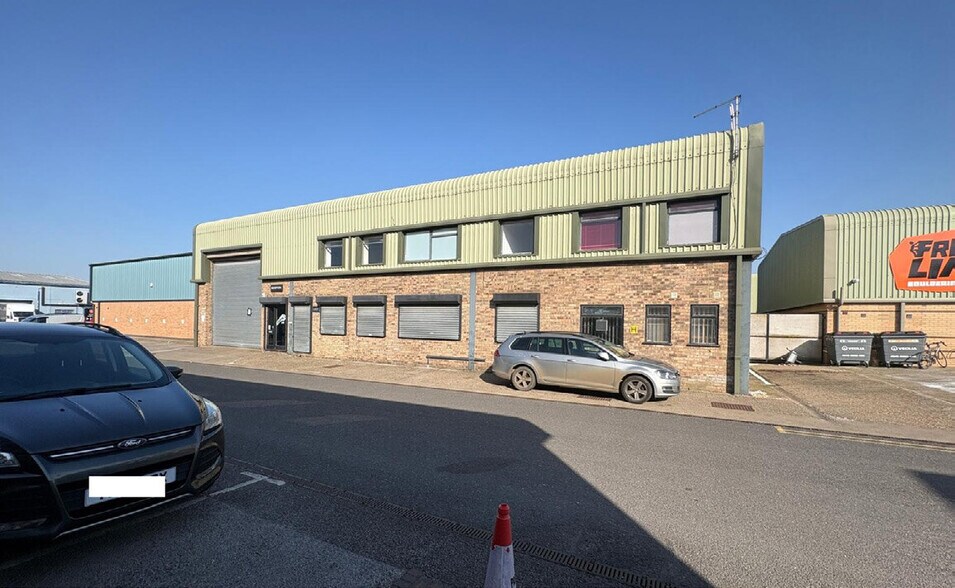 Dixon Clos, Lincoln à louer - Photo de l’immeuble – Image 3 sur 4