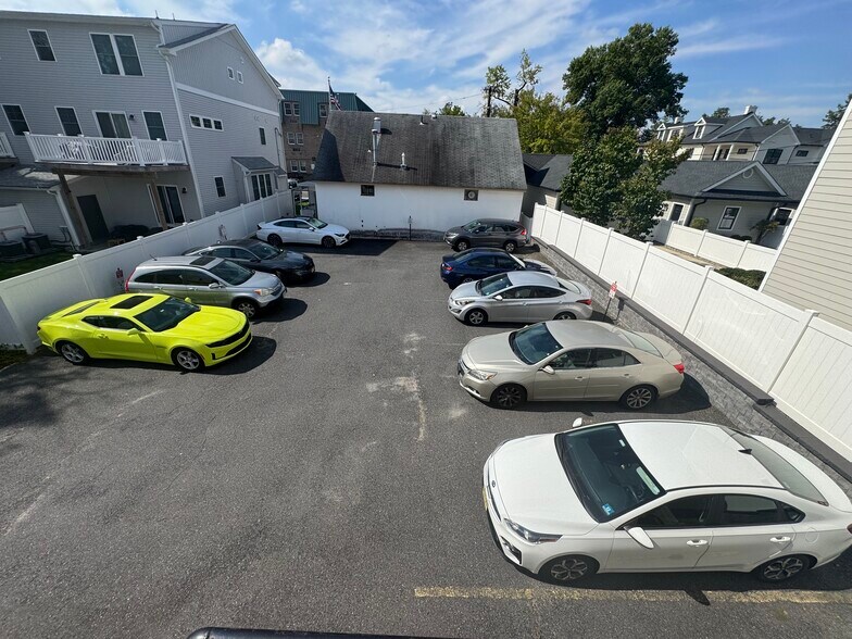 130 N Haddon Ave, Haddonfield, NJ à louer - Photo de l’immeuble – Image 3 sur 5