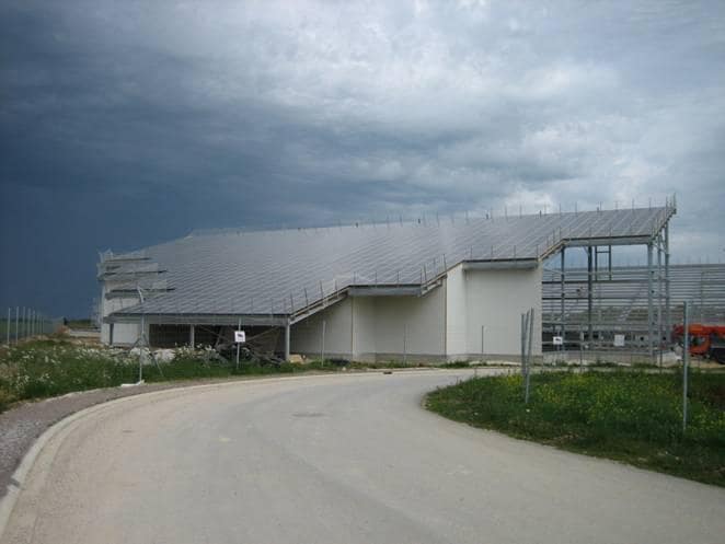 Local d’activités dans Brethenay à louer - Photo de l’immeuble – Image 2 sur 2