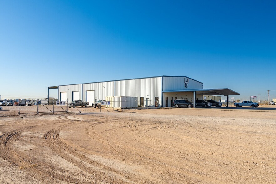 8511 W Interstate 20, Midland, TX à louer - Photo de l’immeuble – Image 3 sur 26