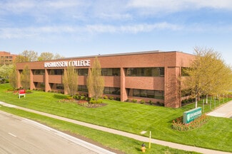 Plus de détails pour 11600 College Blvd, Overland Park, KS - Bureau à louer