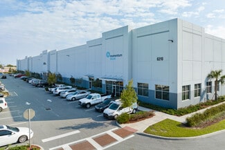 Plus de détails pour 6210 Hoffner Ave, Orlando, FL - Industriel/Logistique à louer