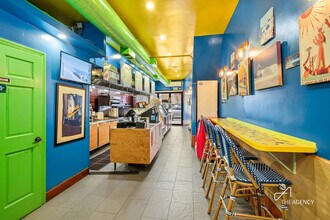 92-16 Rockaway Beach Blvd, Rockaway Beach, NY à louer Photo intérieure– Image 2 sur 7