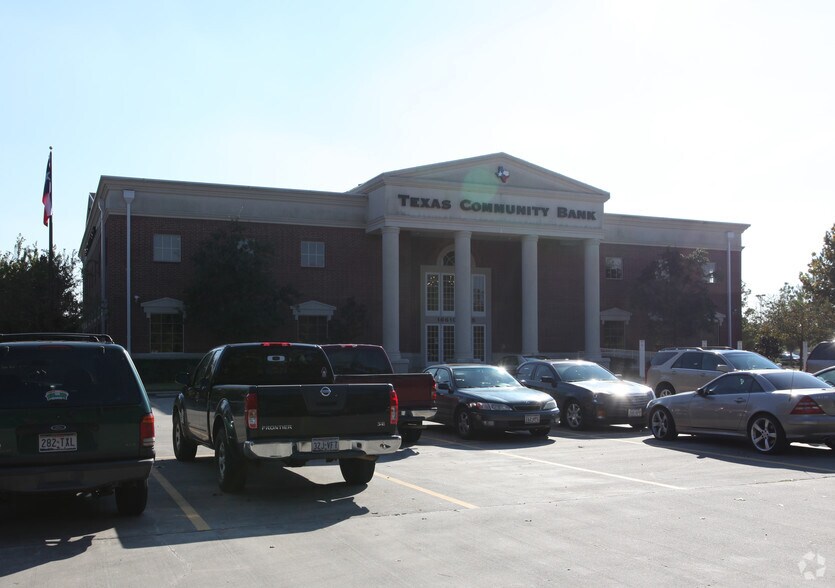 16610 Interstate 45 N, Conroe, TX à vendre - Photo de l’immeuble – Image 2 sur 35