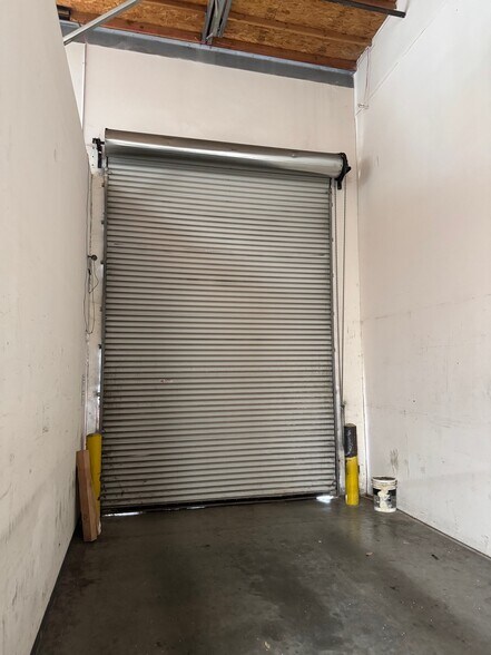 9220-9268 1/2 Hall Rd, Downey, CA à louer - Photo intérieure – Image 3 sur 9