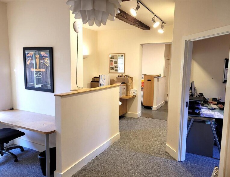 Langley Rd, Wootton Wawen à vendre - Photo de l’immeuble – Image 2 sur 4