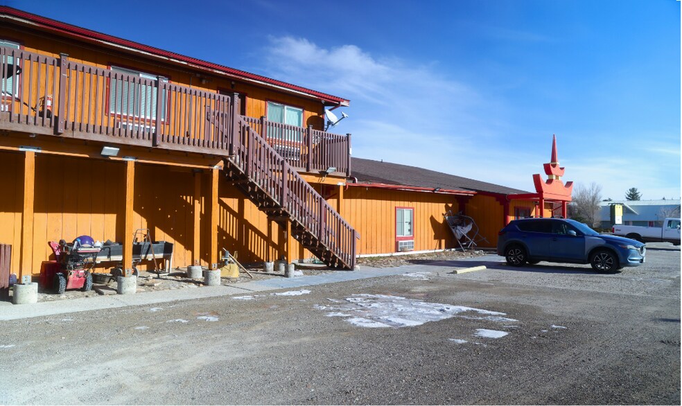 755 Humboldt Ave, Wells, NV à vendre - Photo de l’immeuble – Image 3 sur 16