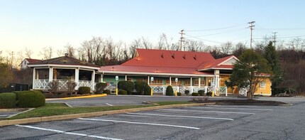 6100 Robinson Center Dr, Pittsburgh, PA à louer Photo de l’immeuble– Image 1 sur 4