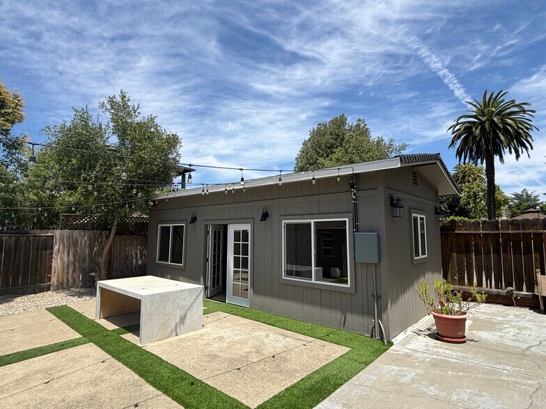 2052 4th St, Livermore, CA à louer - Photo de l’immeuble – Image 3 sur 13