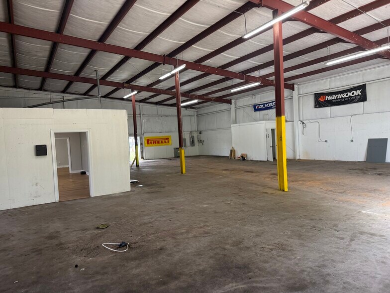 4099 State Highway 20, Trinity, AL à louer - Photo intérieure – Image 3 sur 7