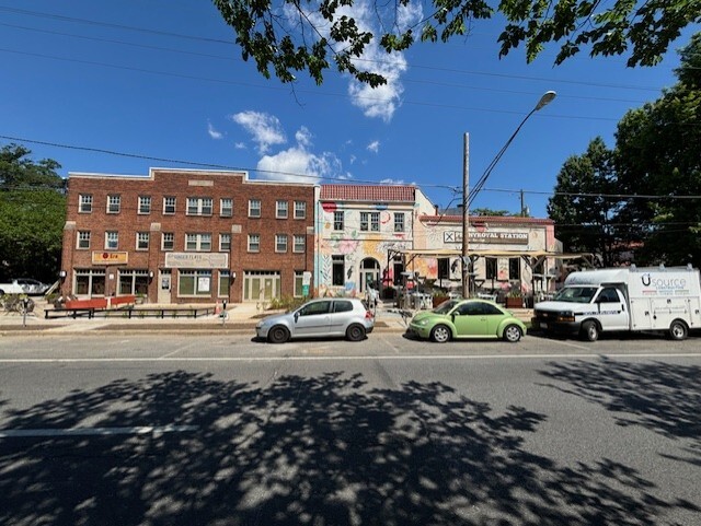 3305 Rhode Island Ave, Mount Rainier, MD à louer - Photo de l’immeuble – Image 1 sur 11
