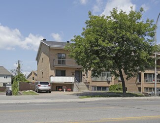 Plus de détails pour 17749-17755 Boul De Pierrefonds, Montréal, QC - Logement à vendre