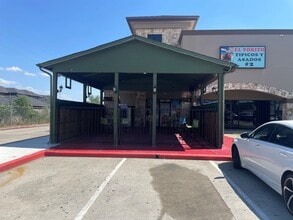 1319 Cypress Creek Parkway, Houston, TX à louer Photo intérieure– Image 1 sur 5