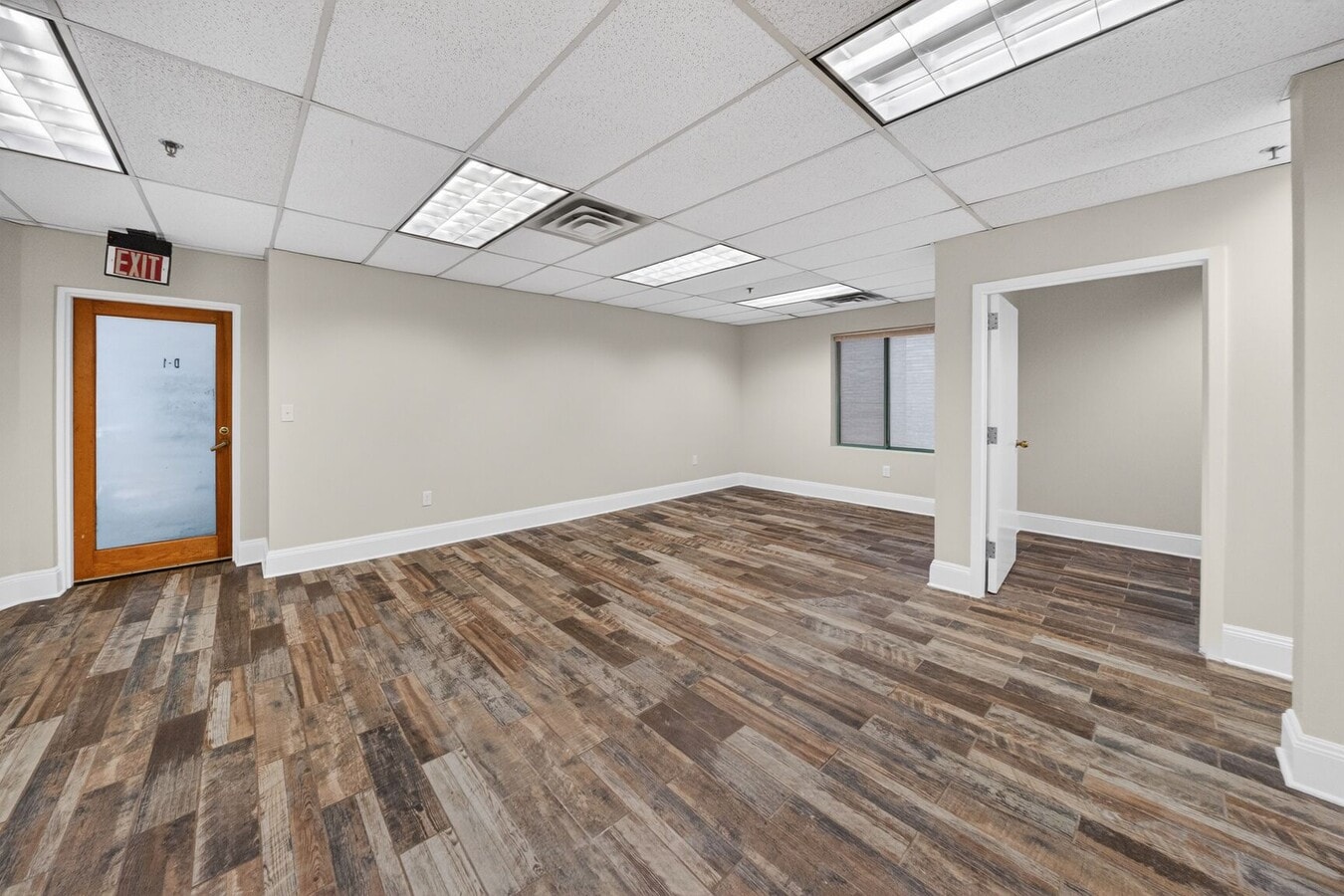 2141 Wisconsin Ave NW, Washington, DC 20007 - Lot D-1 - - Photo intérieure - Image 1 of 15