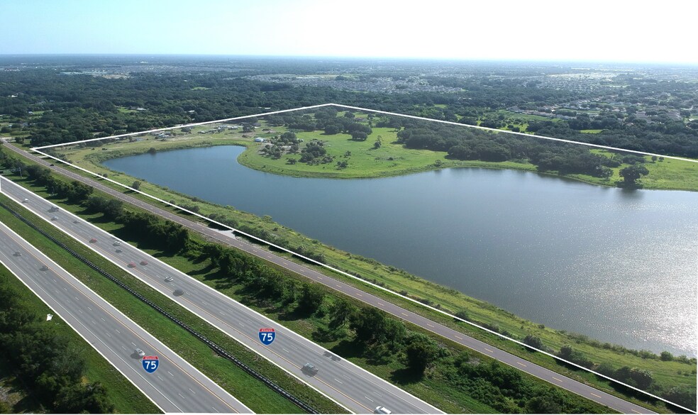 12398 BULL FROG CREEK, Gibsonton, FL à vendre - Photo principale – Image 1 sur 34
