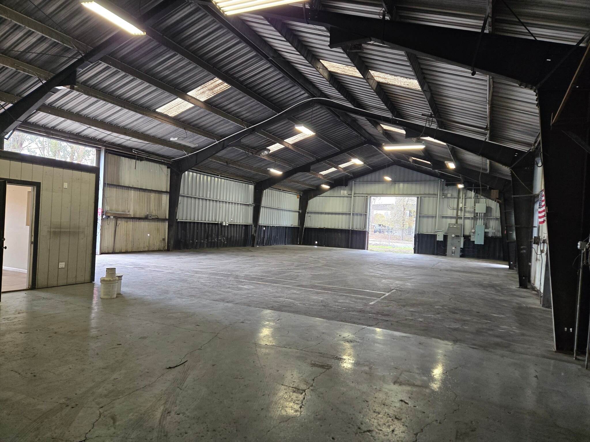 141 Helman Ln, Cotati, CA à louer Photo principale– Image 1 sur 17