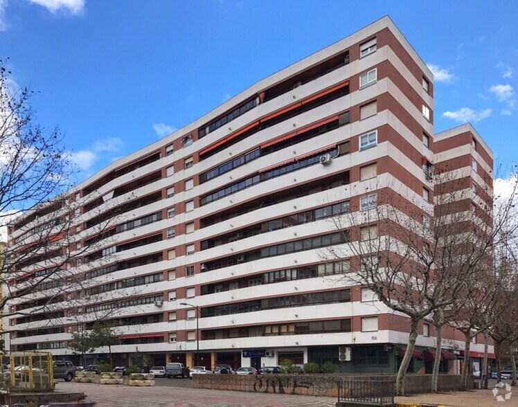 Plaza Federico García Lorca, 1-3, Talavera de la Reina, Toledo à vendre - Photo de l’immeuble – Image 1 sur 1