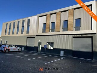 Plus de détails pour Local d'activités à louer