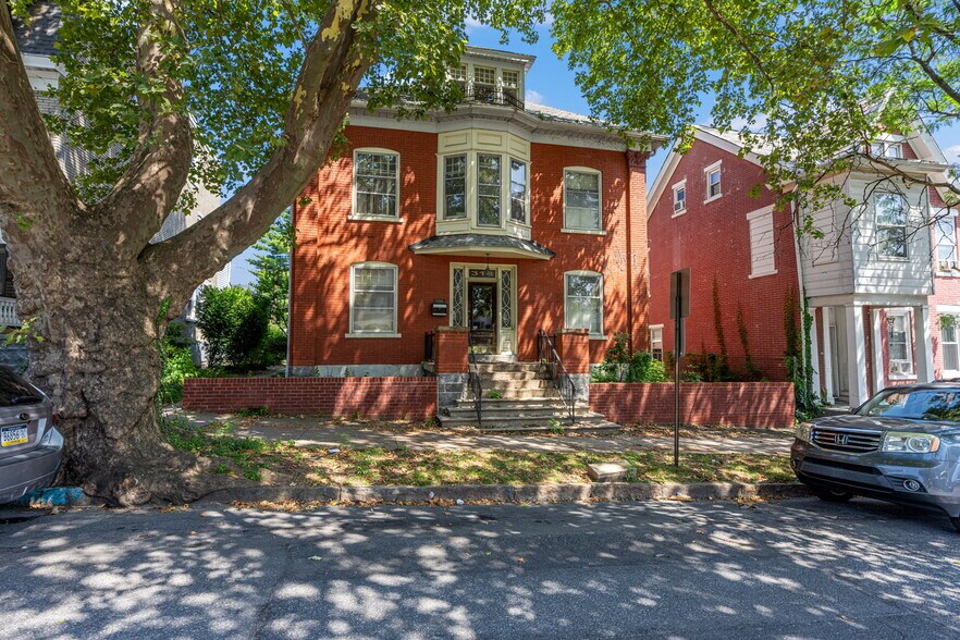 313 E Broad St, Bethlehem, PA à vendre - Photo de l’immeuble – Image 2 sur 49
