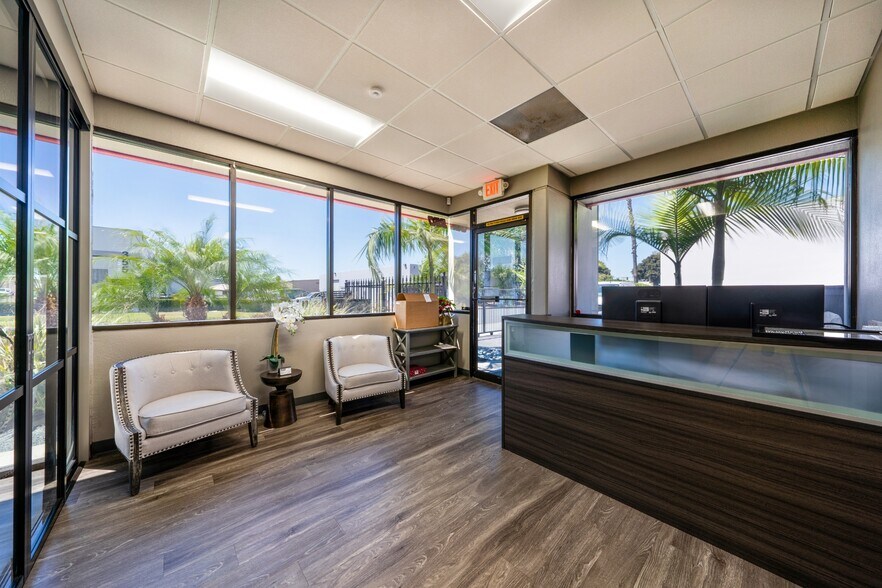 350 Pauma Pl, Escondido, CA à louer - Photo de l’immeuble – Image 2 sur 5