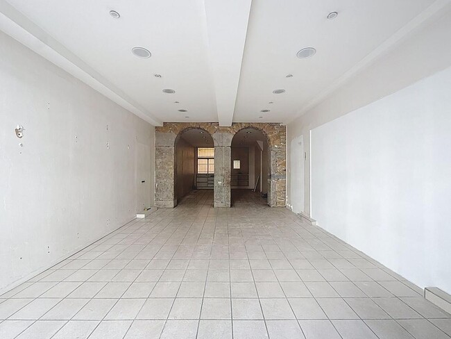 Plus de détails pour 37 Rue Molière, Lyon - Local commercial à louer