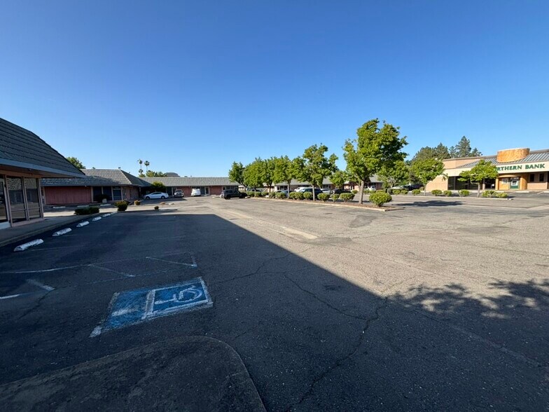 1250 Harbor Blvd, West Sacramento, CA à louer - Photo de l’immeuble – Image 2 sur 6