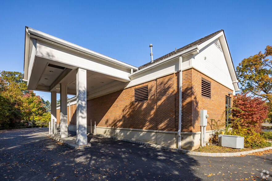 623-625 W Mount Pleasant Ave, Livingston, NJ à louer - Photo de l’immeuble – Image 2 sur 5