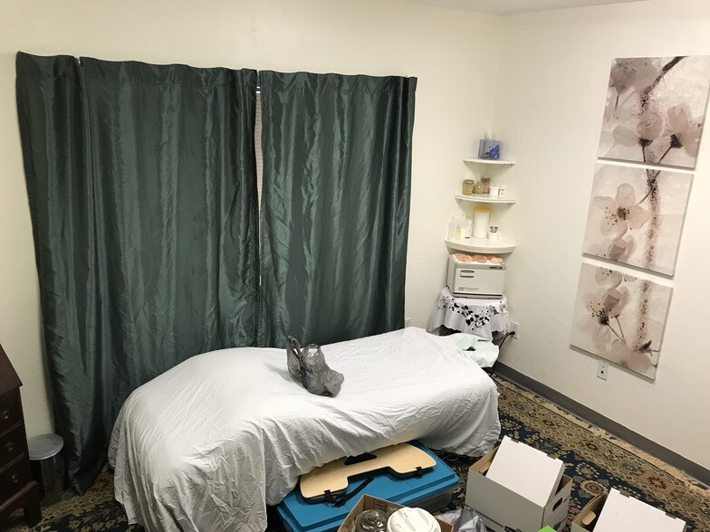 1411 NW 6th St, Gainesville, FL à vendre - Photo intérieure – Image 3 sur 5