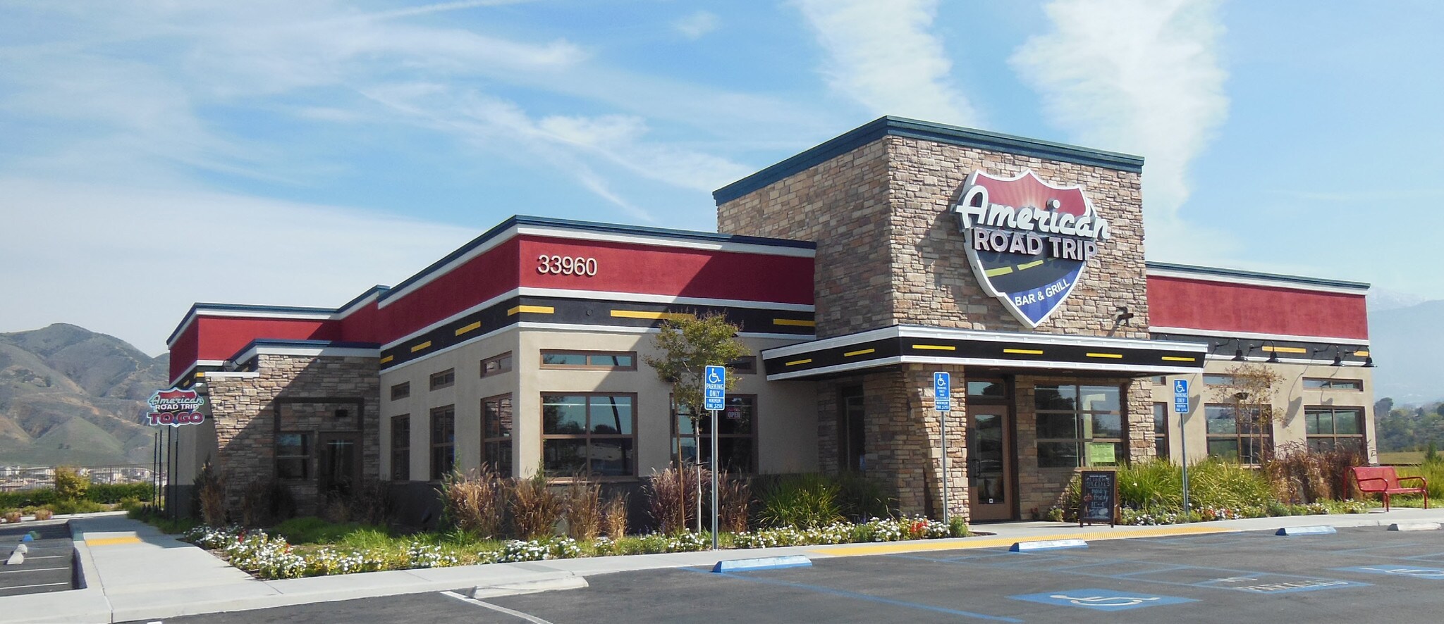 33960 Yucaipa Blvd, Yucaipa, CA à louer Photo de l’immeuble– Image 1 sur 3