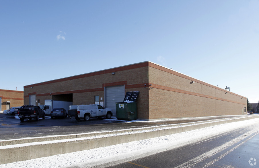 52 Armthorpe Rd, Brampton, ON à louer - Photo de l’immeuble – Image 2 sur 2
